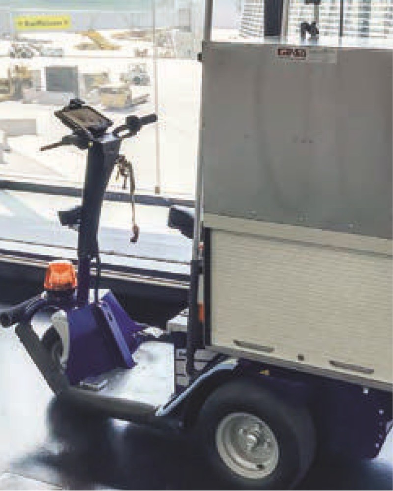Jack Elettrico Da 1587,6 Kg (3500 Lbs) Con Spina A 7 Vie - Per Rimorchi E Carrelli