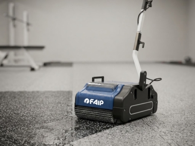 Guida alla Pulizia Professionale di Tatami e Superfici Anti-Shock nelle Palestre